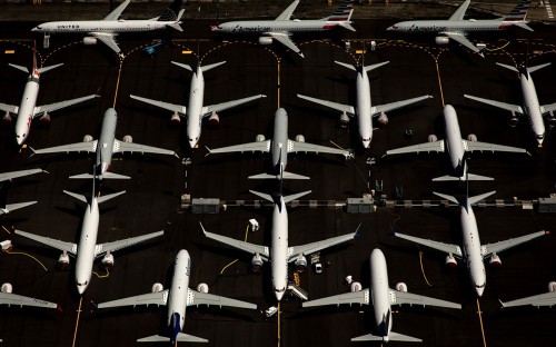 Сотрудник Boeing в переписке назвал 737 MAХ «спроектированным клоунами»