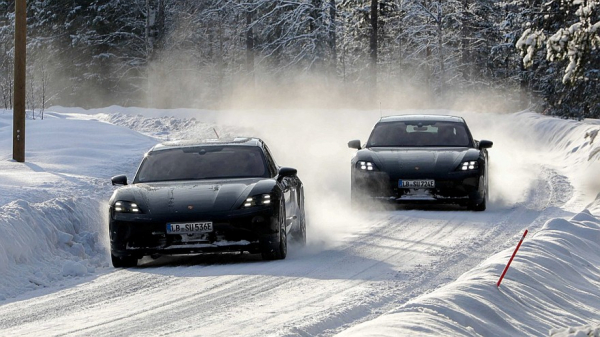 Обновлённый Porsche Taycan готовится к премьере, он уже обновил рекорд Нюрбургринга
