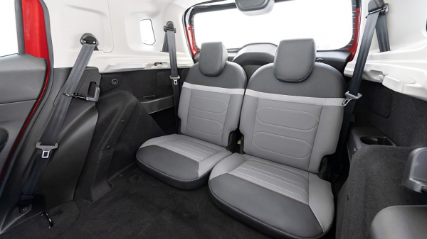 Новый Citroen C3 Aircross для Европы: до 7 мест, дешёвая платформа и дорогой дизайн