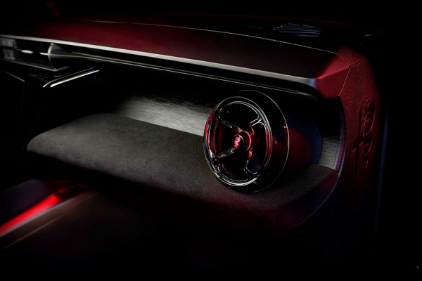 Alfa Romeo Milano: крутой дизайн, азартное шасси и полноприводная гибридная версия Q4