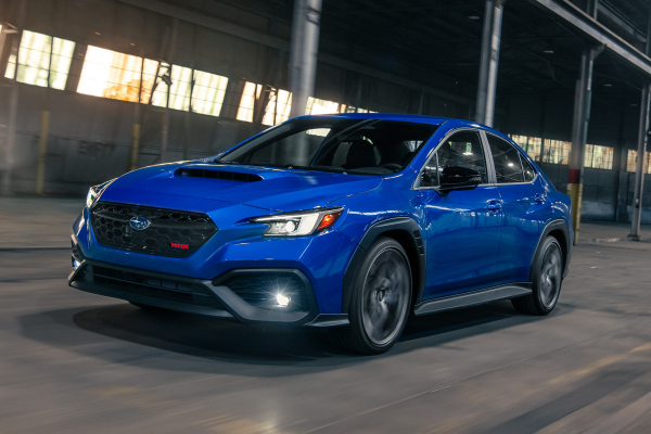 Subaru подготовила спорт-седан WRX tS: декор, виртуальная приборка, но стандартная техника