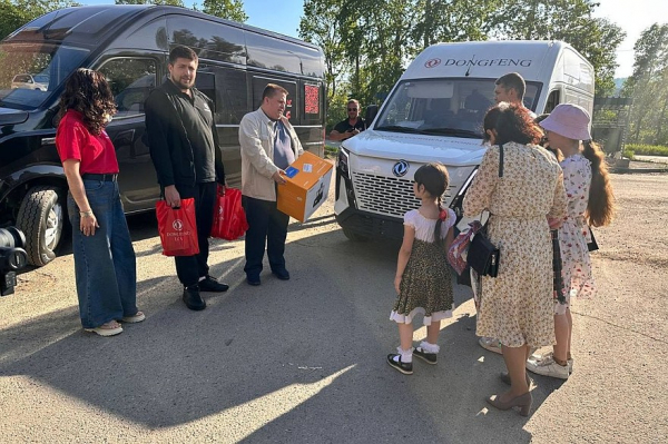 ДУНФЭН ТРАК РУС организовал благотворительную акцию в Иркутске в честь Дня защиты детей