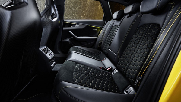 Универсал Audi RS 4 Avant получил более мощную юбилейную спецверсию