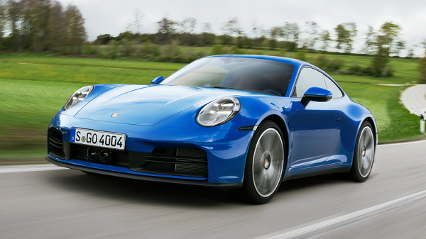 Обновлённое семейство Porsche 911: старт череде дебютов дал гибрид Carrera GTS