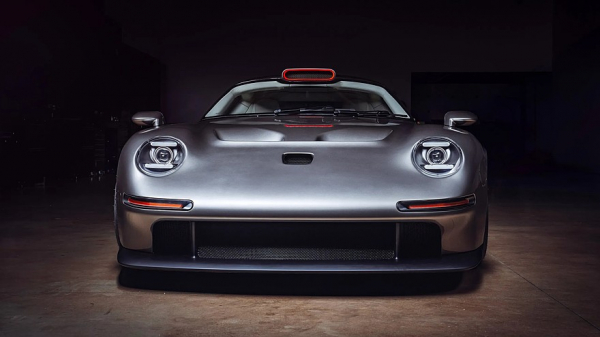 Tuthill GT One: британский суперкар по мотивам гоночного Porsche 911 GT1 из лихих 90-х