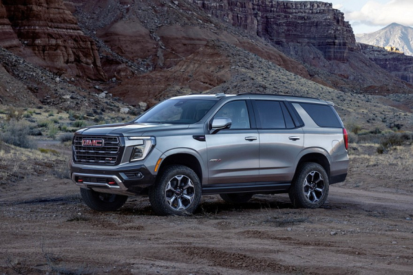 Рестайлинг принёс внедорожнику GMC Yukon новый салон и более мощный дизель