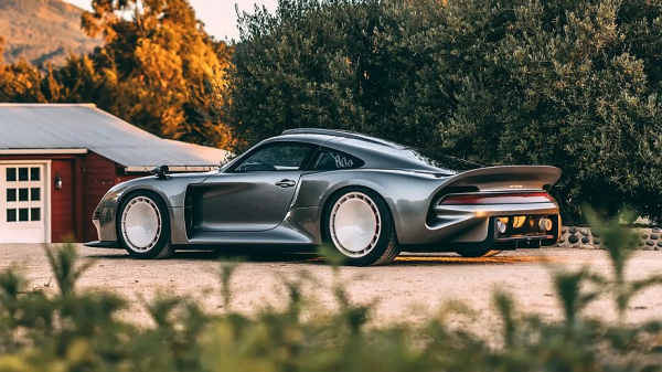 Tuthill GT One: британский суперкар по мотивам гоночного Porsche 911 GT1 из лихих 90-х