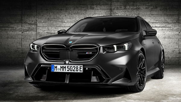 Очень тяжёлый люкс: представлен первый в истории гибридный BMW M5 Touring