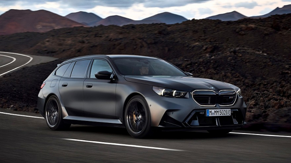 Очень тяжёлый люкс: представлен первый в истории гибридный BMW M5 Touring