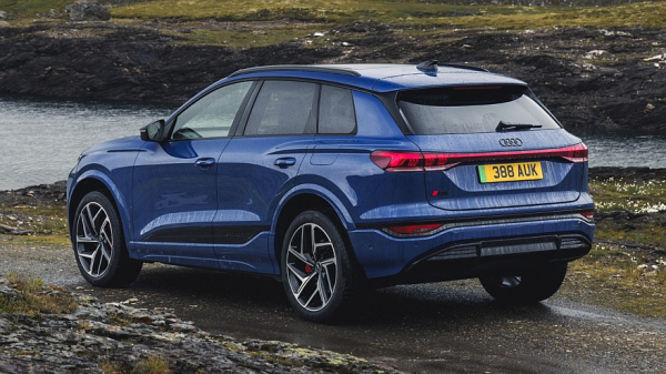 Новый Audi Q6 Sportback e-tron 2025