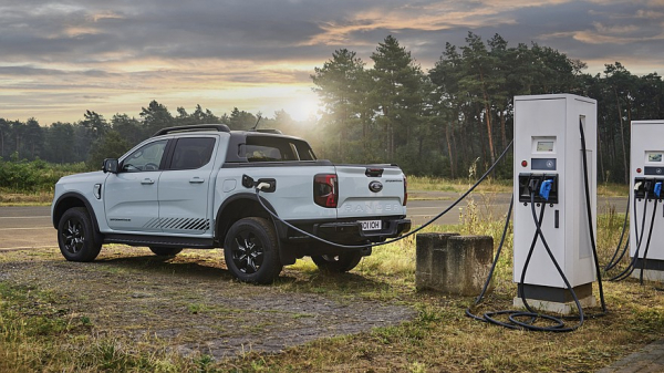 Новый Ford Ranger PHEV в Европе по мощности уступает только Raptor