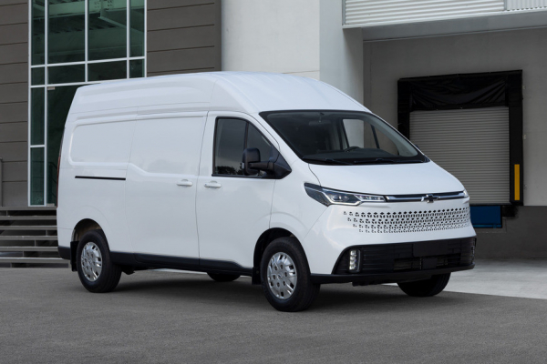 General Motors снова позаимствовал модель у китайцев: встречаем Chevrolet Express Max