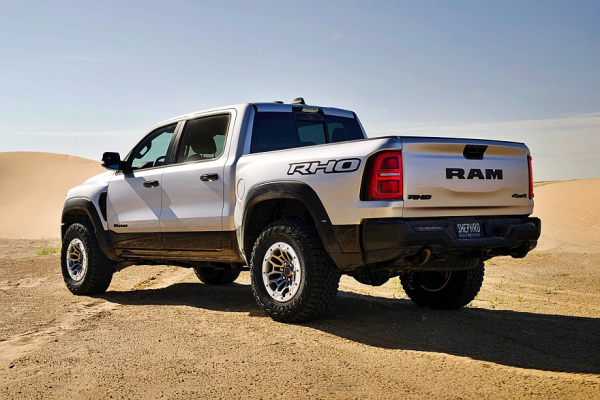 Stellantis готовит ещё более мощный Ram 1500 для конкуренции с Ford F-150 Raptor R