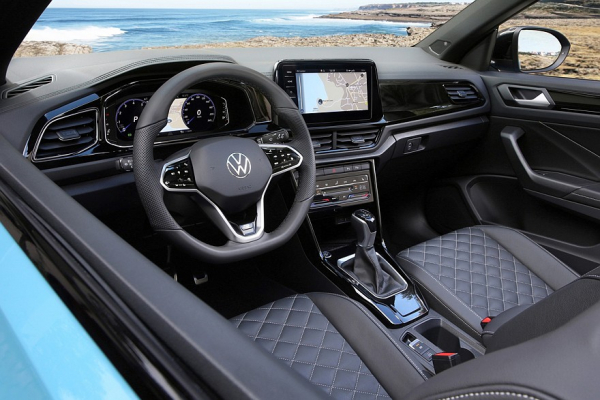 Невостребованная экзотика: Volkswagen T-Roc Cabriolet не получит наследника