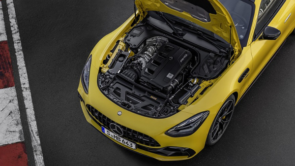 Mercedes-AMG подготовил купе GT 43 начального уровня с турбочетвёркой